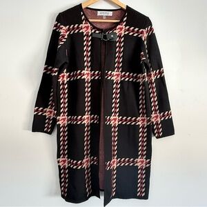 Kasper Black and Red Textured Garment